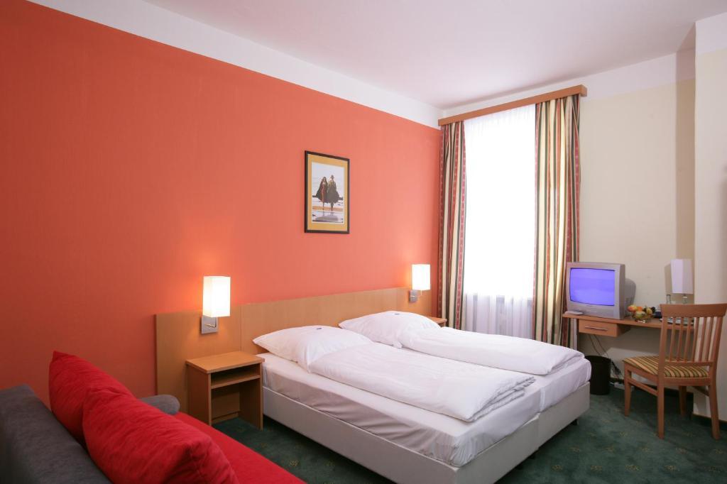 Altstadt-Hotel Zieglerbraeu Dachau Room photo