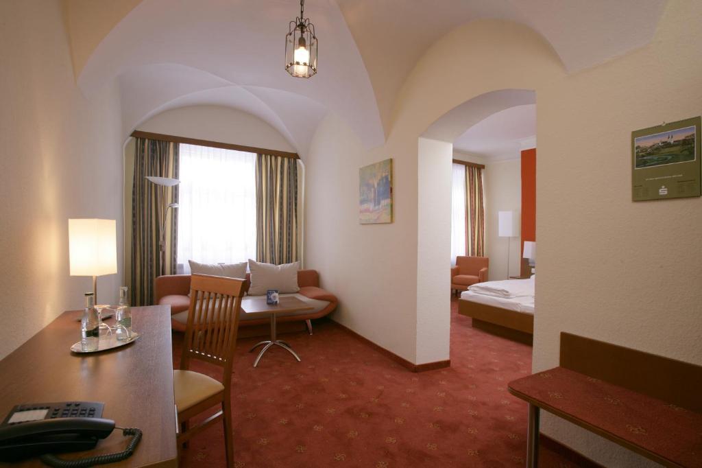 Altstadt-Hotel Zieglerbraeu Dachau Room photo