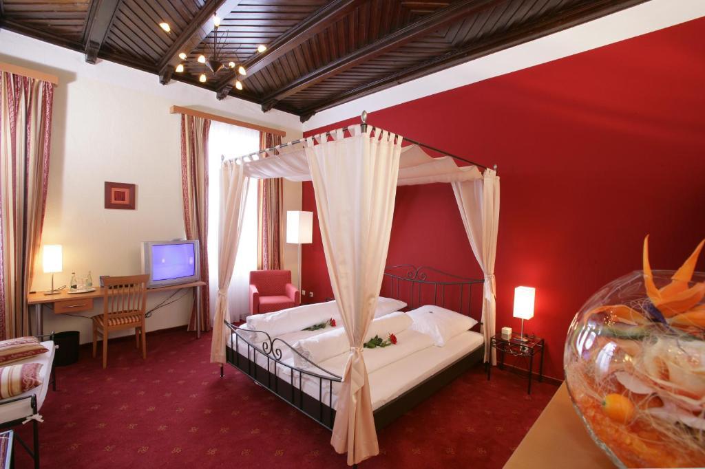Altstadt-Hotel Zieglerbraeu Dachau Room photo